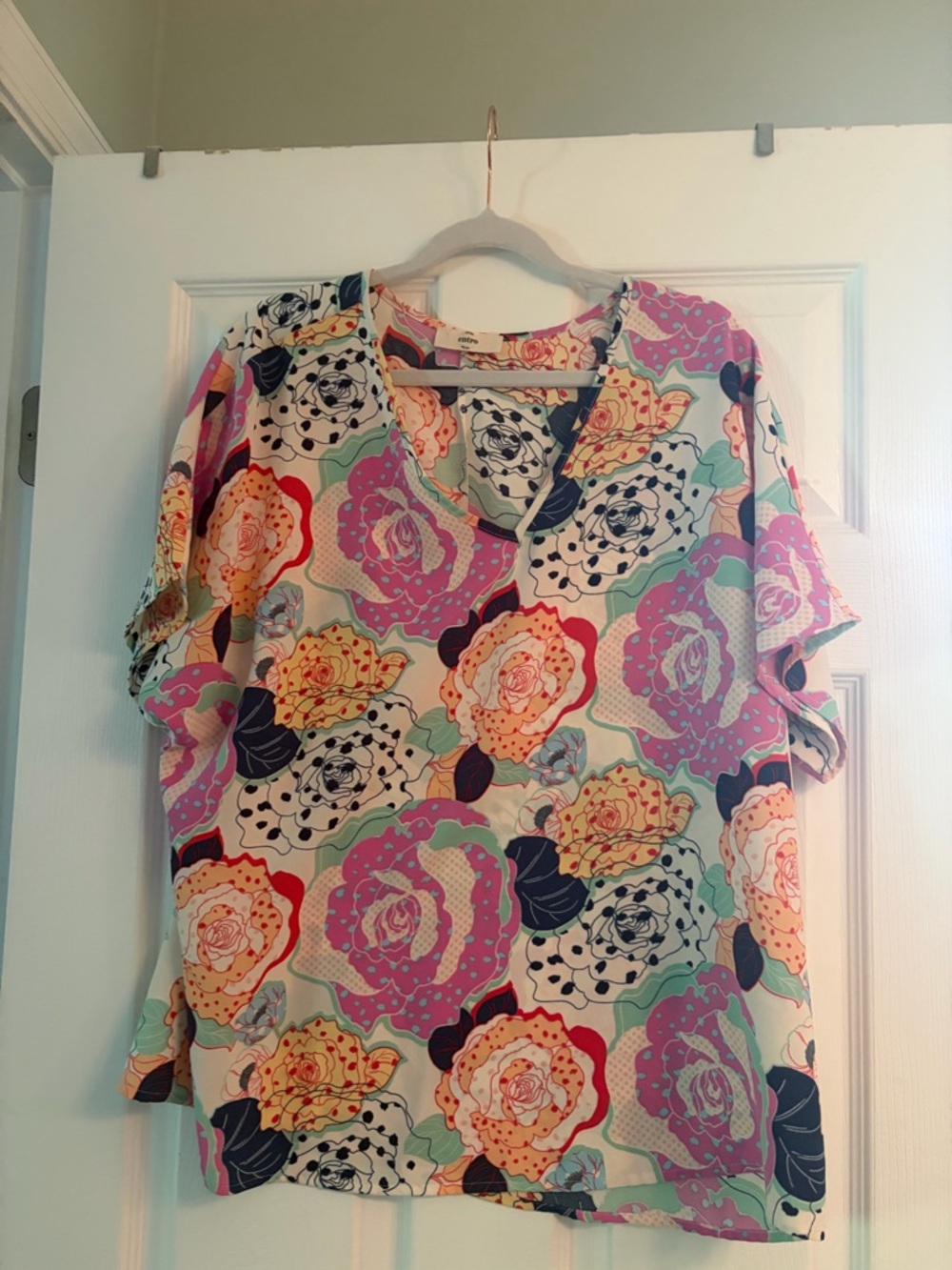 entro Multicolor Floral V-Neck Tunic